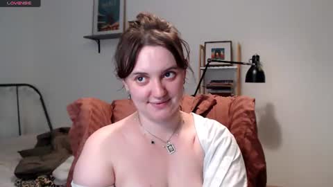Lela online show from July 5, 2026, 12:39 am
