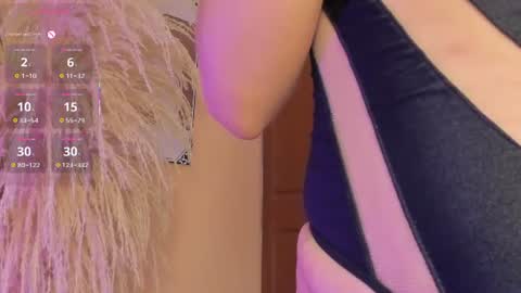 Snapshot of vivianne_scott chatting on July 16, 2026, 2:34 pm Vivi online show from July 16, 2026, 2:34 pm