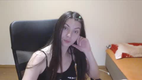 Vivian Gray online show from December 11, 2024, 7:25 pm