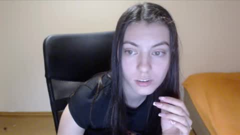 Vivian Gray online show from December 21, 2024, 5:29 pm