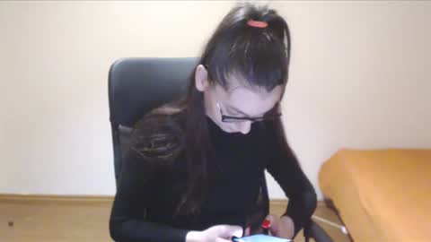 Vivian Gray online show from February 6, 2025, 4:58 pm