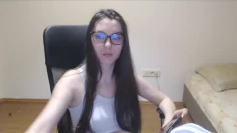 Vivian Gray online show from February 13, 2025, 1:08 am