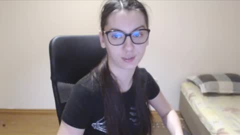 Vivian Gray online show from March 7, 2025, 9:06 pm