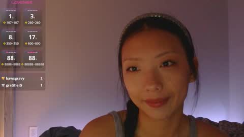 vivianwinters online show from October 15, 2025, 3:50 am