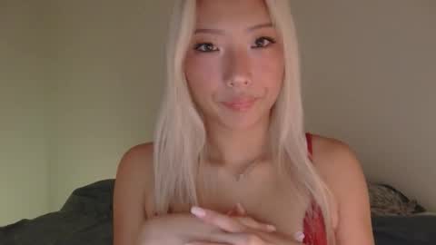 vivianwinters online show from November 4, 2025, 11:59 pm