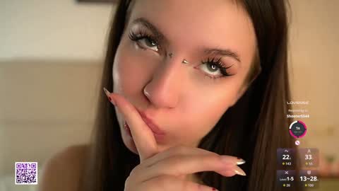 Snapshot of vivid_girls chatting on October 23, 2025, 7:29 am Nelly and Mari online show from October 23, 2025, 7:29 am