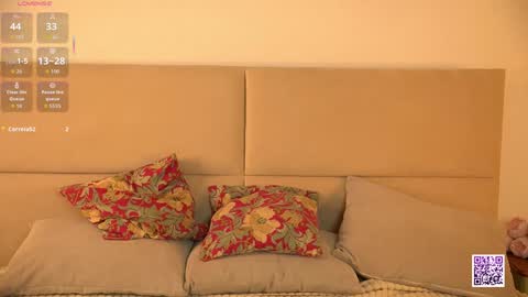 Snapshot of vivid_girls chatting on November 19, 2025, 8:58 am Nelly and Mari online show from November 19, 2025, 8:58 am