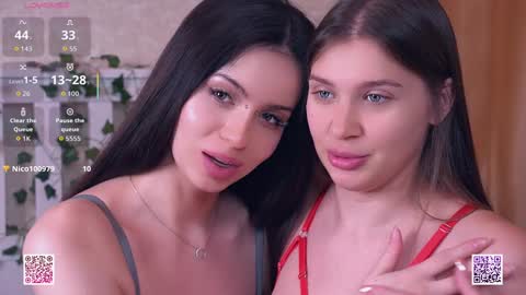 Snapshot of vivid_girls chatting on March 9, 2026, 7:01 am Nelly and Mari online show from March 9, 2026, 7:01 am
