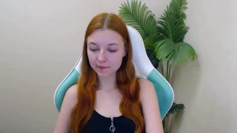 Vivien online show from March 4, 2025, 6:50 pm