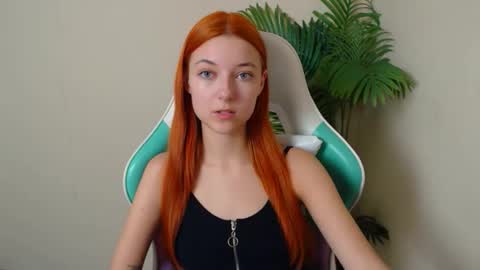 Vivien online show from November 5, 2025, 7:03 pm