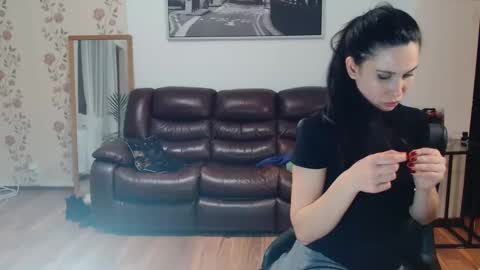 Snapshot of vivienne17 chatting on March 8, 2025, 6:47 pm vivienne online show from March 8, 2025, 6:47 pm