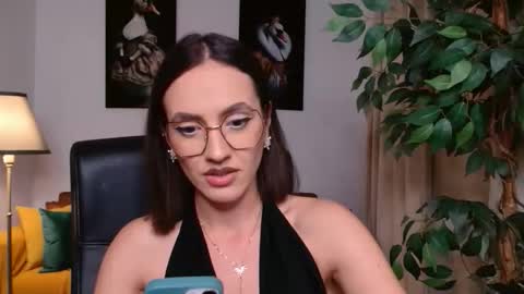 Snapshot of vivienneclement chatting on April 11, 2026, 6:56 pm Vivienne online show from April 11, 2026, 6:56 pm