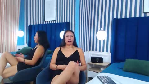 Snapshot of viviennerosette chatting on December 17, 2025, 1:28 pm Vivian online show from December 17, 2025, 1:28 pm