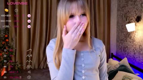 Snapshot of viviesunn chatting on November 5, 2025, 9:31 am Mia Skaidrite online show from November 5, 2025, 9:31 am