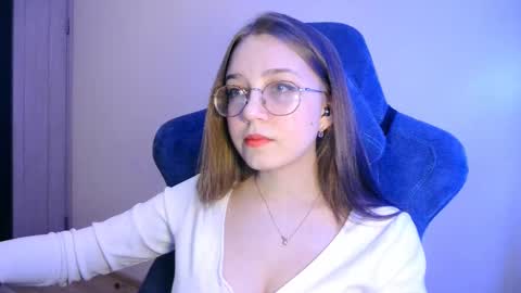 vivivivikkie online show from February 1, 2026, 9:57 pm