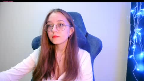 vivivivikkie online show from April 5, 2026, 8:50 pm