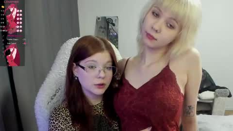 Snapshot of vivy_ chatting on April 19, 2026, 7:27 pm chatur babes online show from April 19, 2026, 7:27 pm