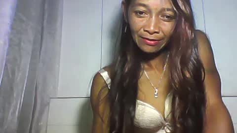 Snapshot of vixen_lina chatting on June 13, 2026, 5:55 pm vixen_lina online show from June 13, 2026, 5:55 pm
