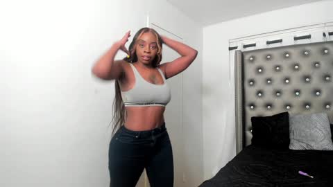 Snapshot of vixen_sasha chatting on December 12, 2024, 7:48 pm Sasha Malone online show from December 12, 2024, 7:48 pm