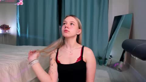 Mila online show from March 14, 2026, 7:41 pm