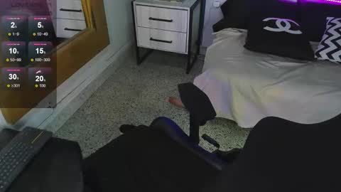 Snapshot of vladhellsing4 chatting on November 6, 2025, 2:23 am Vlad online show from November 6, 2025, 2:23 am