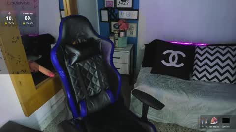 Snapshot of vladhellsing4 chatting on November 9, 2025, 4:05 pm Vlad online show from November 9, 2025, 4:05 pm