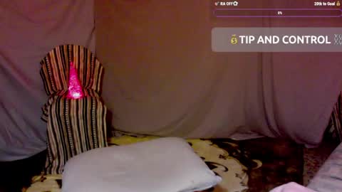 Snapshot of vladiskin chatting on April 27, 2026, 7:01 pm Violetta Elysia online show from April 27, 2026, 7:01 pm