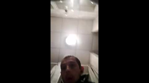 vladyslavuaa online show from April 26, 2026, 6:38 pm