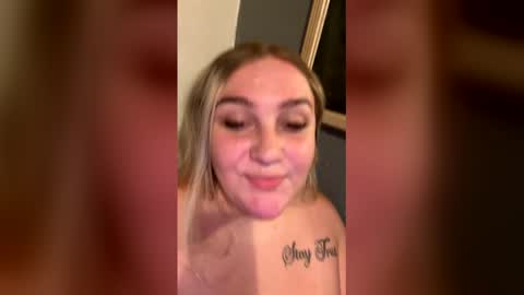 vleo42018 online show from May 13, 2026, 2:09 am