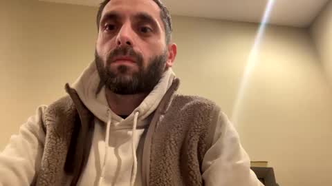 vnast010 online show from December 18, 2024, 8:31 am