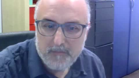 Snapshot of volpi72 chatting on November 4, 2025, 5:34 pm volpi72 online show from November 4, 2025, 5:34 pm