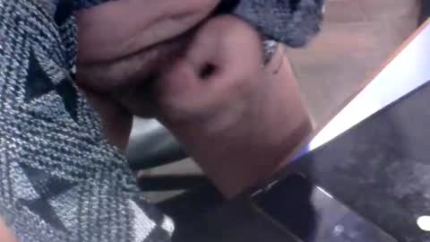 Snapshot of volpi72 chatting on December 17, 2025, 12:44 pm volpi72 online show from December 17, 2025, 12:44 pm