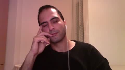 volve5 online show from March 10, 2025, 7:50 pm