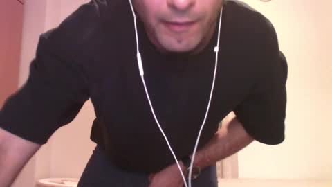 volve5 online show from March 10, 2025, 10:55 pm