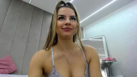 von_dee online show from October 12, 2025, 5:28 am