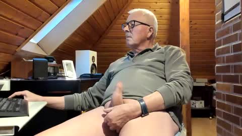 Snapshot of vonrex1 chatting on January 17, 2025, 3:53 pm heinz online show from January 17, 2025, 3:53 pm