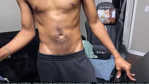 voodoodxck online show from May 3, 2026, 4:07 am