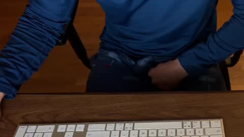 Snapshot of voterki796 chatting on October 29, 2025, 2:03 am voterki796 online show from October 29, 2025, 2:03 am