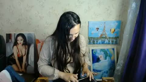 Snapshot of voulezvous_angel chatting on June 22, 2026, 5:10 pm voulezvous_angel online show from June 22, 2026, 5:10 pm