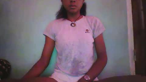 vounialdy online show from February 10, 2025, 5:47 am