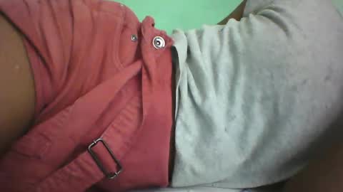 vounialdy online show from March 7, 2025, 4:11 pm