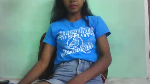 vounialdy online show from March 11, 2025, 7:48 am