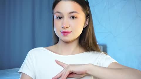 Snapshot of vvilly_wonka chatting on January 9, 2026, 1:41 am Ethal - thank you for thumb up online show from January 9, 2026, 1:41 am