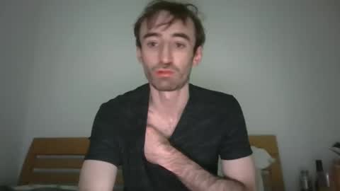 hung boy online show from December 3, 2024, 6:37 am