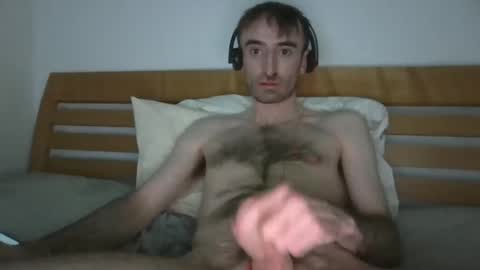 hung boy online show from March 9, 2025, 6:17 am