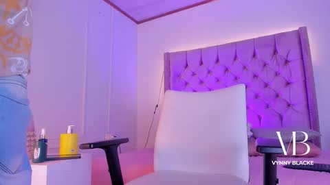 Vynny Blacke online show from November 3, 2025, 8:32 pm