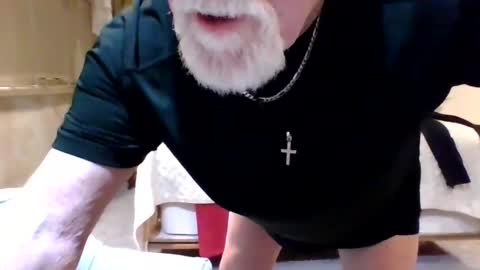 w3llbit online show from March 5, 2025, 6:44 am