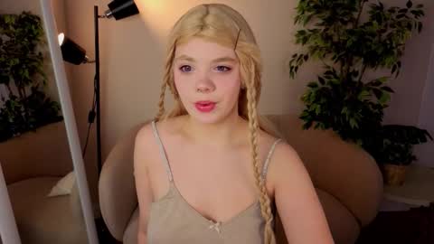 Ketrin online show from February 4, 2026, 6:41 am