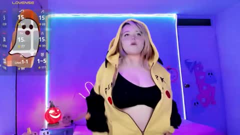   online show from October 10, 2025, 4:22 am