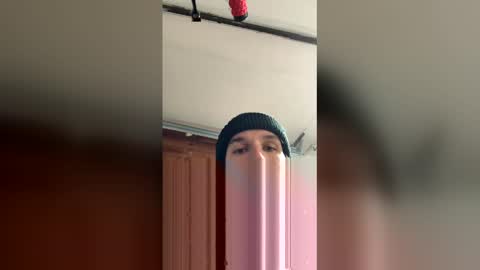 Snapshot of wakaan76 chatting on March 1, 2026, 5:42 am wakaan76 online show from March 1, 2026, 5:42 am